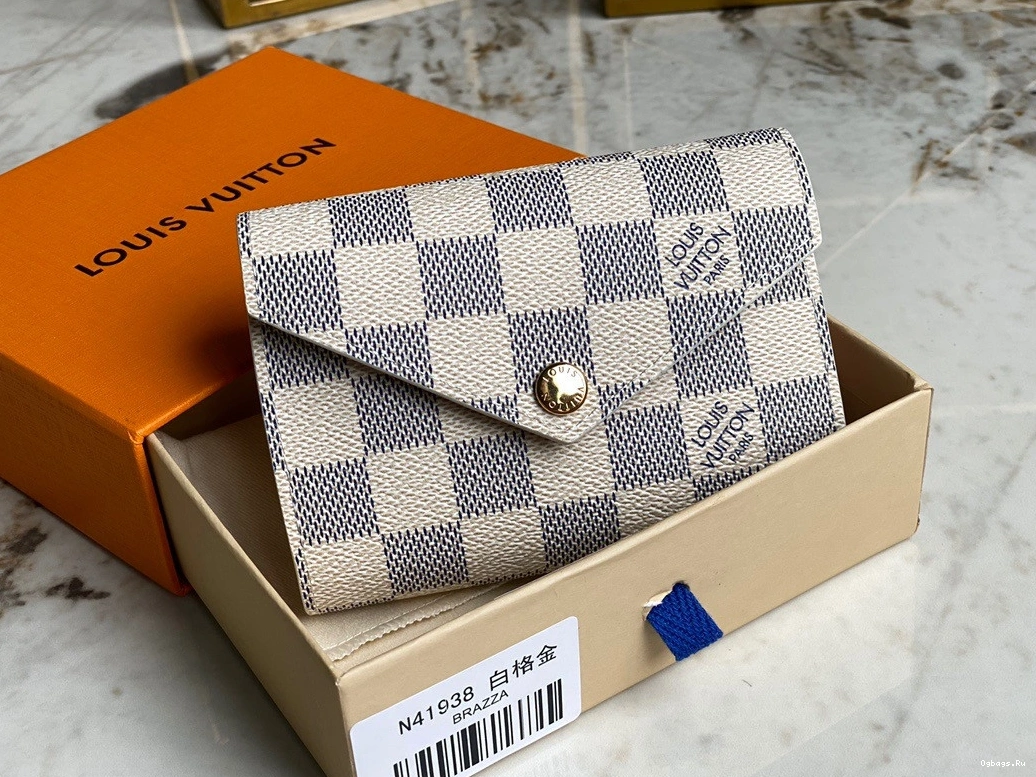Wallet Vuitton Louis VICTORINE 0523